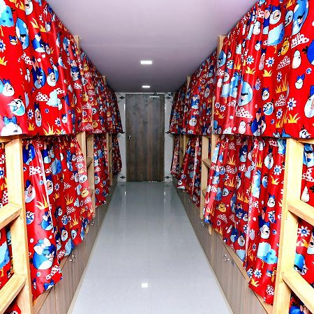 Delta Dormitory Мумбаи Экстерьер фото
