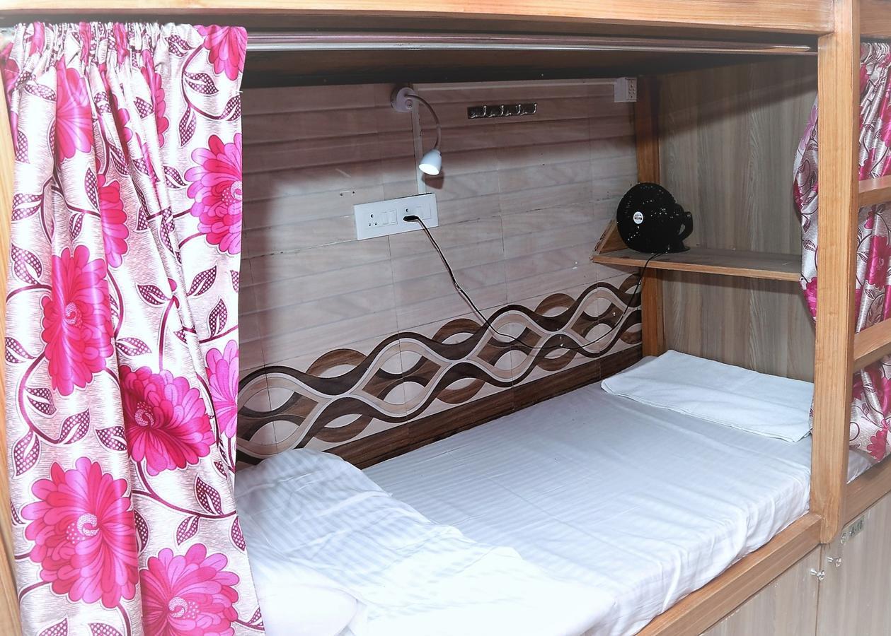 Delta Dormitory Мумбаи Экстерьер фото