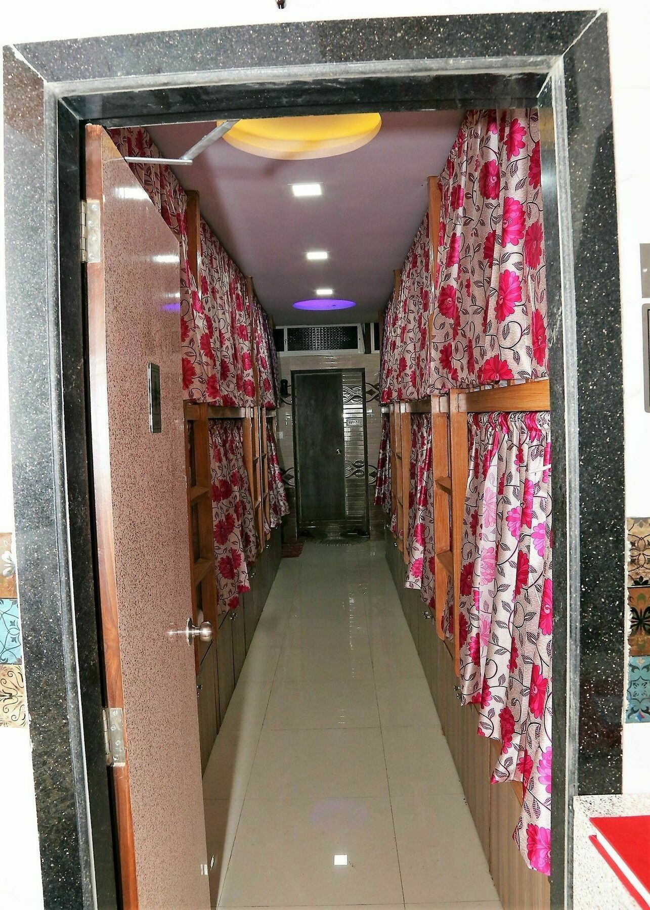 Delta Dormitory Мумбаи Экстерьер фото