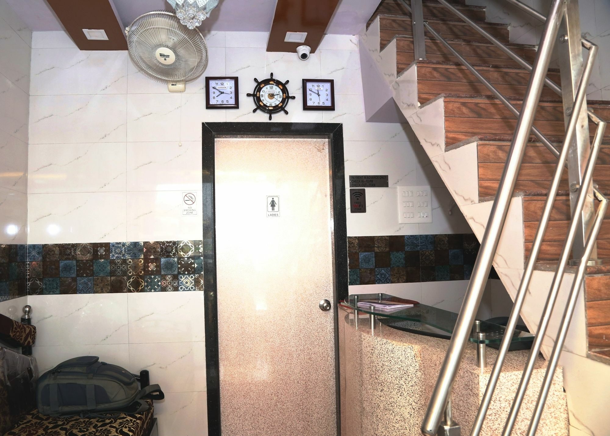 Delta Dormitory Мумбаи Экстерьер фото