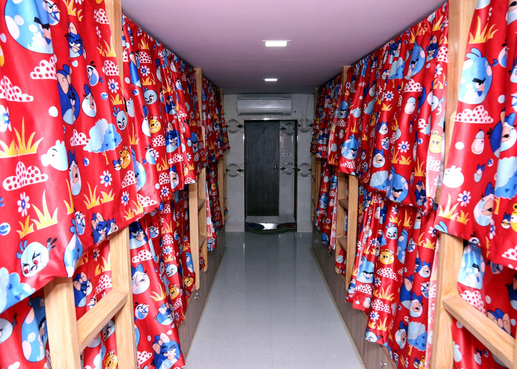 Delta Dormitory Мумбаи Экстерьер фото